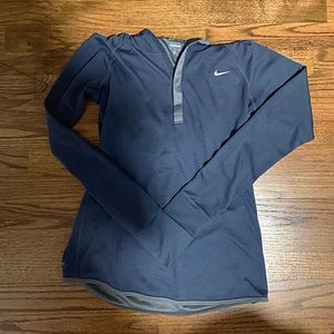 Nike lightweight long sleeve top